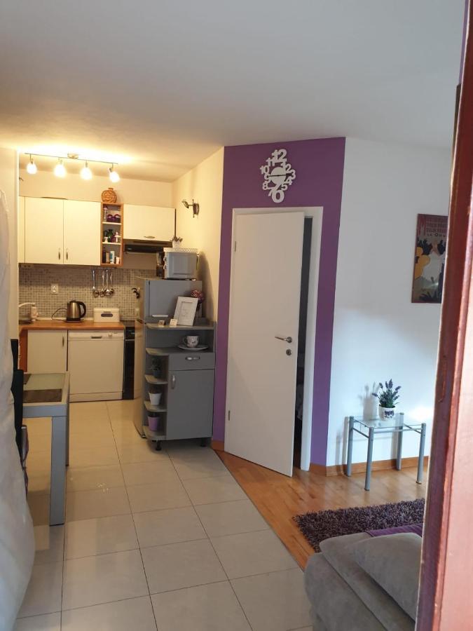Apartments And Rooms Villa Lina Split Bagian luar foto