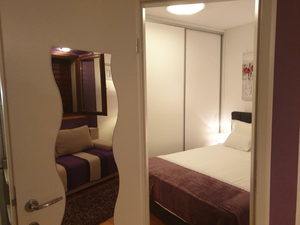 Apartments And Rooms Villa Lina Split Bagian luar foto