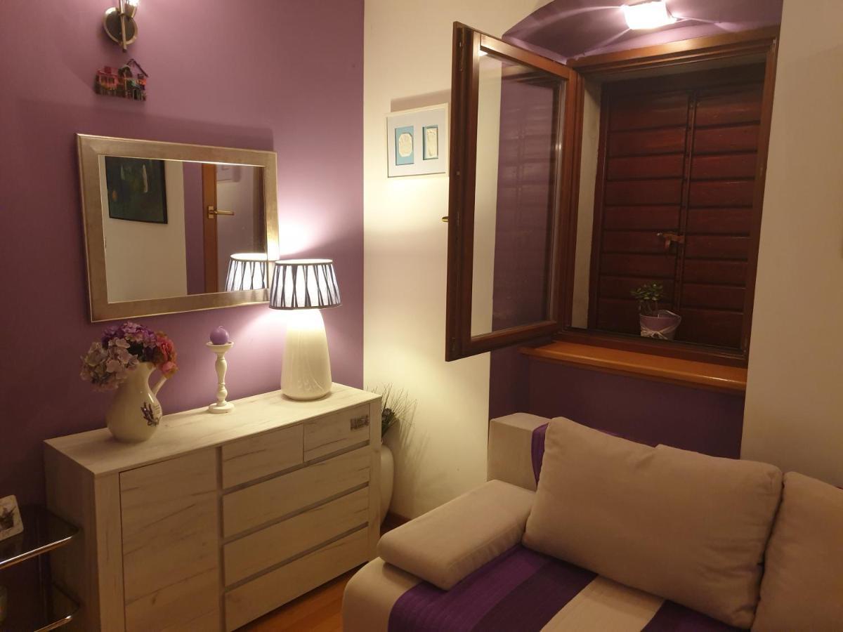 Apartments And Rooms Villa Lina Split Bagian luar foto